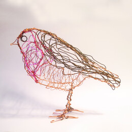 Wire sculpture of a robin